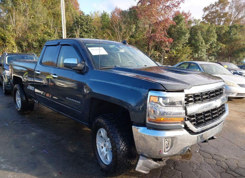 2019 Chevrolet Silverado 1500 LD LT (VIN 2GCVKPECXK1105101) main photo