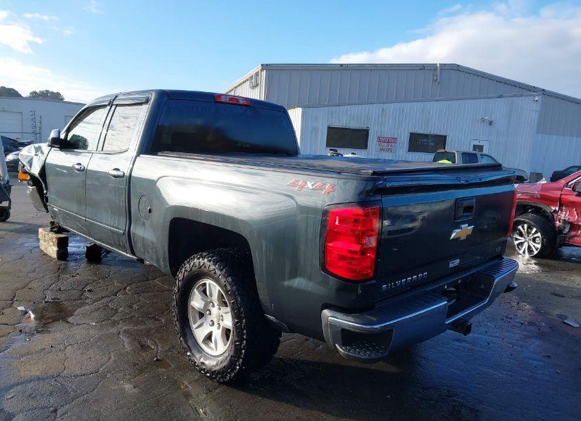 Photo 3 of 2019 Chevrolet Silverado 1500 LD LT (VIN 2GCVKPECXK1105101)