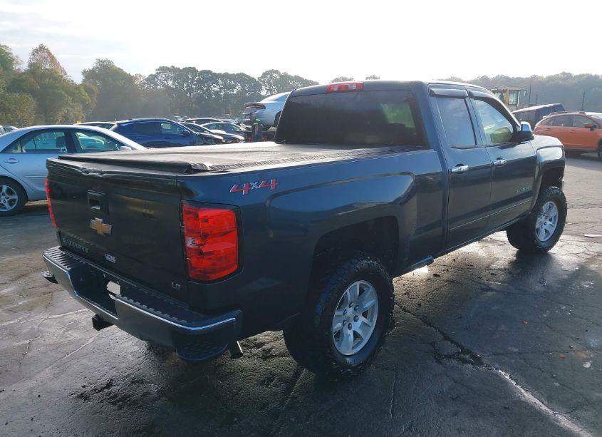Photo 4 of 2019 Chevrolet Silverado 1500 LD LT (VIN 2GCVKPECXK1105101)