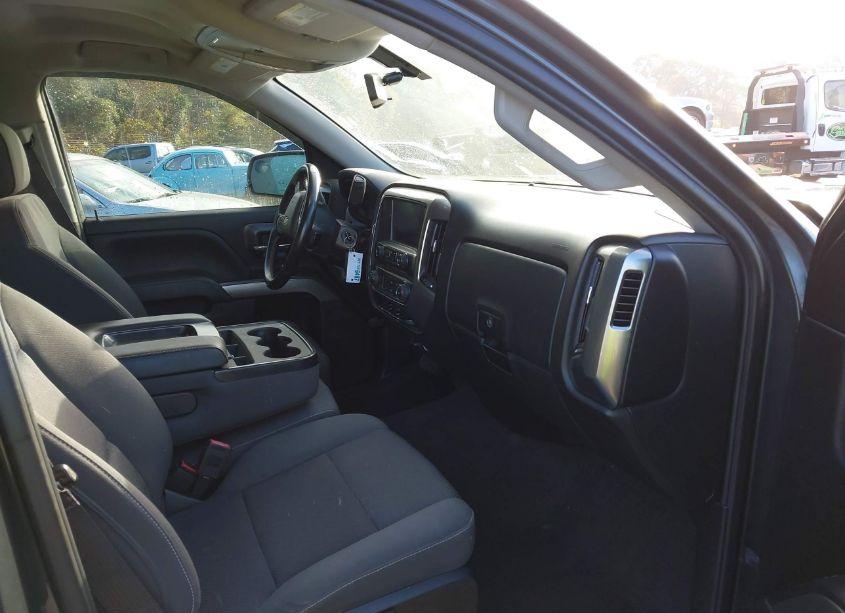 Photo 5 of 2019 Chevrolet Silverado 1500 LD LT (VIN 2GCVKPECXK1105101)