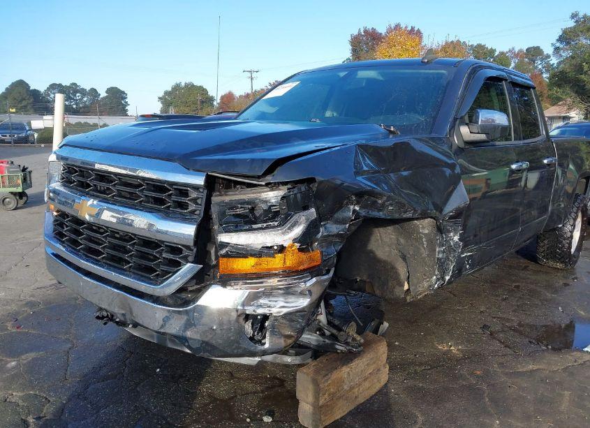 Photo 6 of 2019 Chevrolet Silverado 1500 LD LT (VIN 2GCVKPECXK1105101)