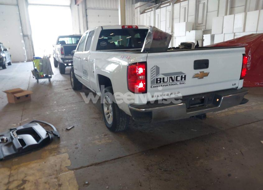 Photo 3 of 2019 Chevrolet Silverado 1500 LD LT (VIN 2GCVKPECXK1121556)