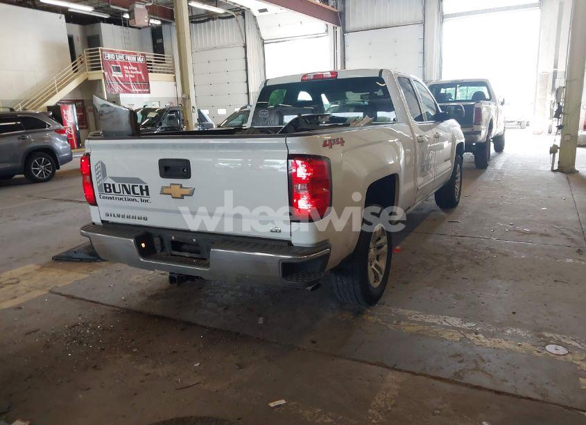 Photo 4 of 2019 Chevrolet Silverado 1500 LD LT (VIN 2GCVKPECXK1121556)