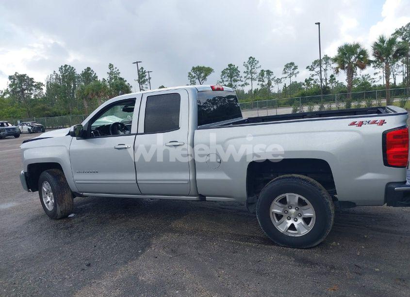 Photo 14 of 2019 Chevrolet Silverado 1500 LD LT (VIN 2GCVKPECXK1158607)