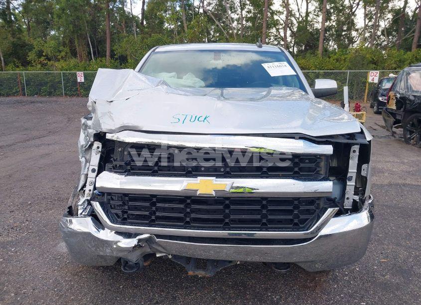 Photo 6 of 2019 Chevrolet Silverado 1500 LD LT (VIN 2GCVKPECXK1158607)