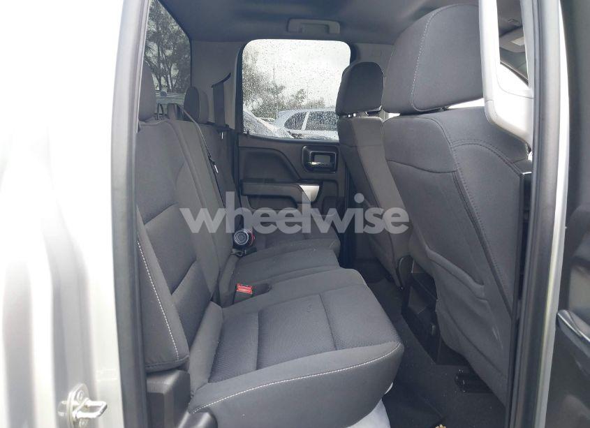 Photo 8 of 2019 Chevrolet Silverado 1500 LD LT (VIN 2GCVKPECXK1158607)