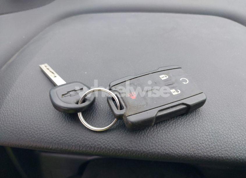 Photo 11 of 2019 Chevrolet Silverado 1500 LD LT (VIN 2GCVKPECXK1204551)