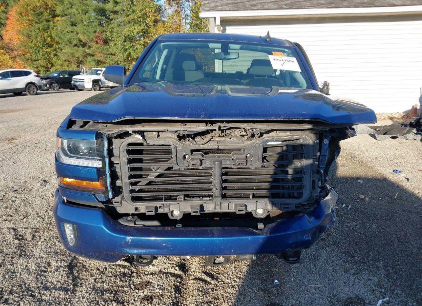 Photo 13 of 2018 Chevrolet Silverado 1500 2LT (VIN 2GCVKREC2J1106107)