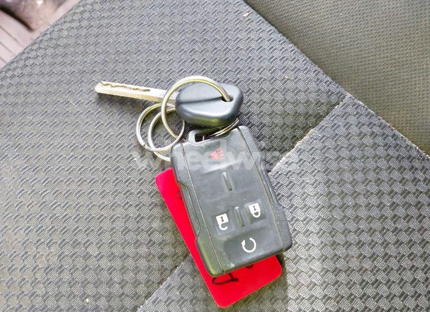 Photo 11 of 2018 Chevrolet Silverado 1500 2LT (VIN 2GCVKREC2J1108231)