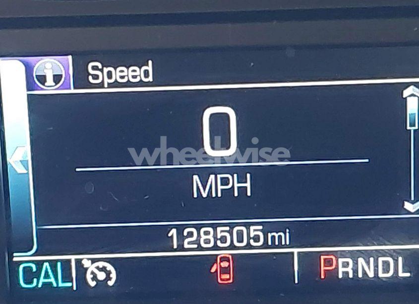 Photo 15 of 2018 Chevrolet Silverado 1500 2LT (VIN 2GCVKREC2J1108231)