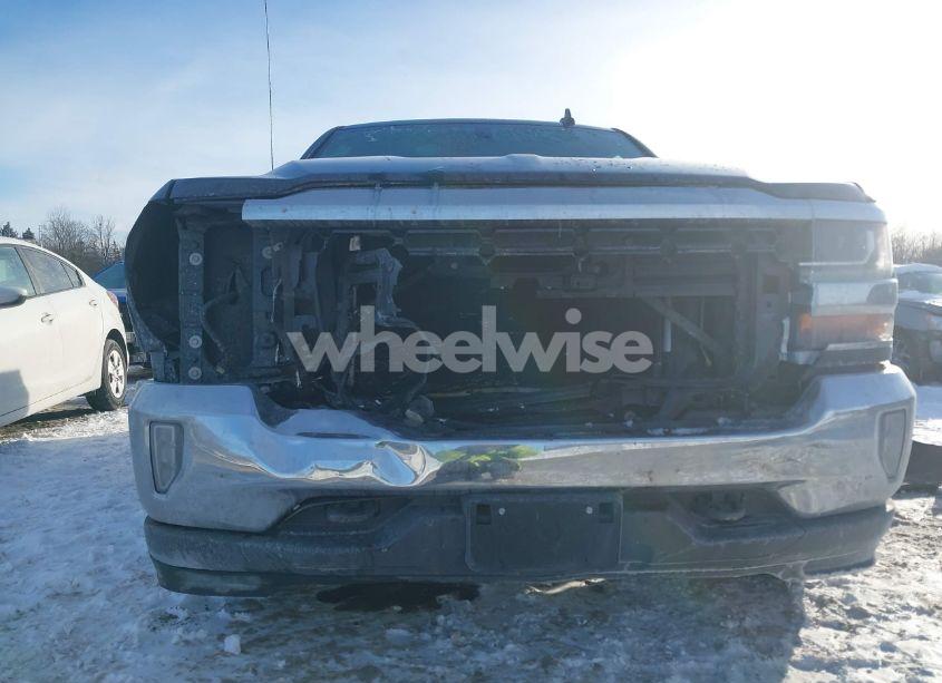 Photo 6 of 2018 Chevrolet Silverado 1500 1LT (VIN 2GCVKREC3J1109002)