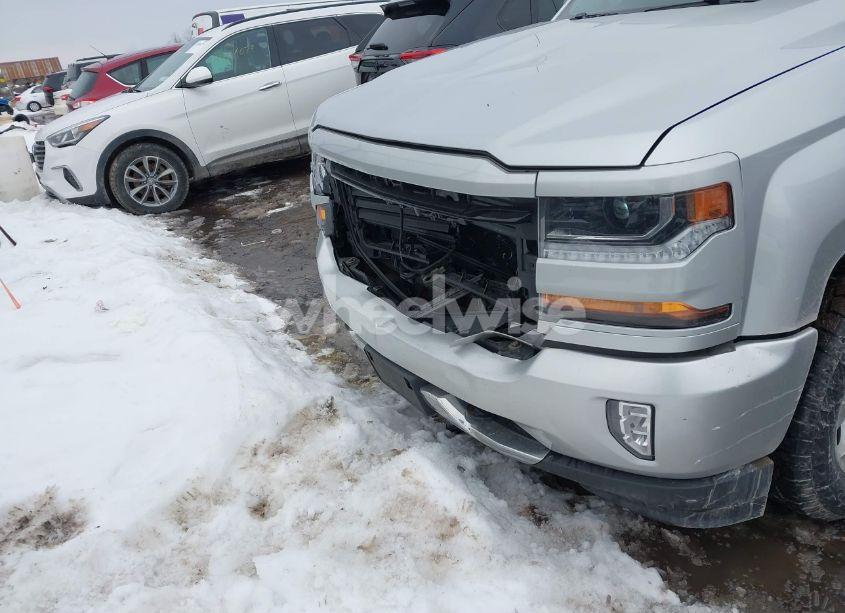 Photo 17 of 2018 Chevrolet Silverado 1500 2LT (VIN 2GCVKREC5J1107722)