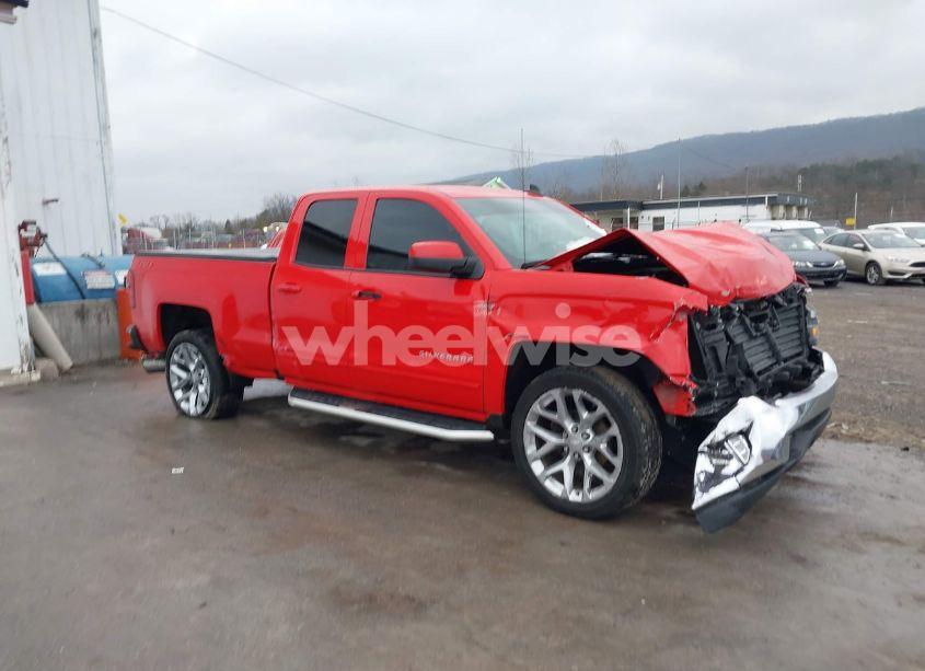 2018 Chevrolet Silverado 1500 1LT (VIN 2GCVKREC8J1107780) main photo