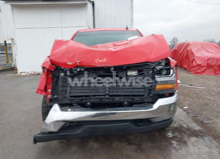 Photo 13 of 2018 Chevrolet Silverado 1500 1LT (VIN 2GCVKREC8J1107780)