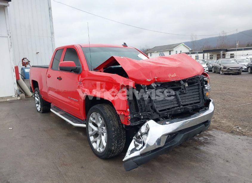 Photo 6 of 2018 Chevrolet Silverado 1500 1LT (VIN 2GCVKREC8J1107780)