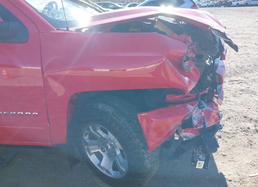 Photo 18 of 2018 Chevrolet Silverado 1500 2LT (VIN 2GCVKREC9J1105701)