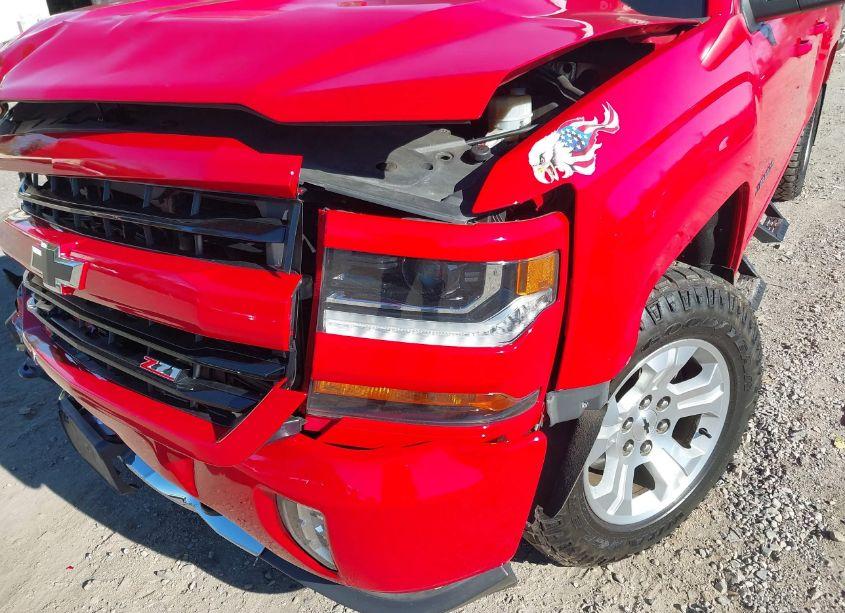 Photo 19 of 2018 Chevrolet Silverado 1500 2LT (VIN 2GCVKREC9J1105701)