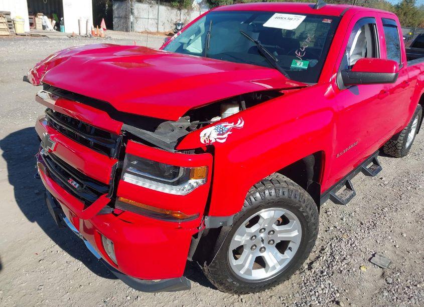 Photo 20 of 2018 Chevrolet Silverado 1500 2LT (VIN 2GCVKREC9J1105701)