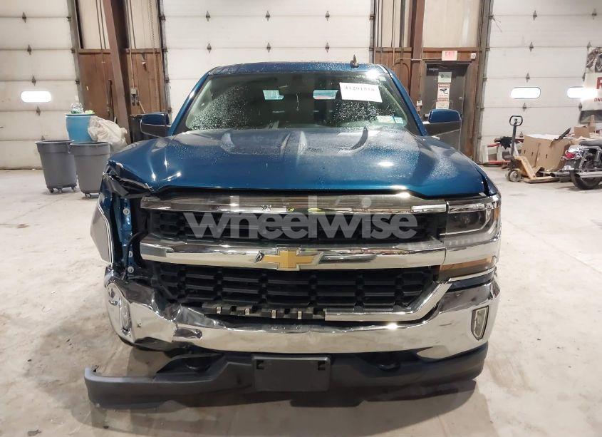 Photo 12 of 2018 Chevrolet Silverado 1500 1LT (VIN 2GCVKREC9J1114124)