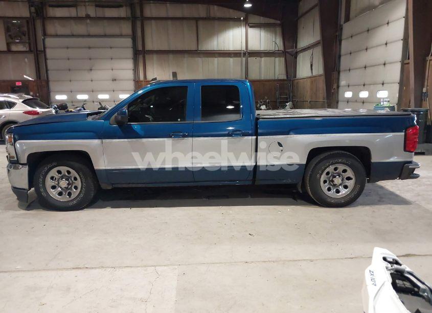 Photo 14 of 2018 Chevrolet Silverado 1500 1LT (VIN 2GCVKREC9J1114124)