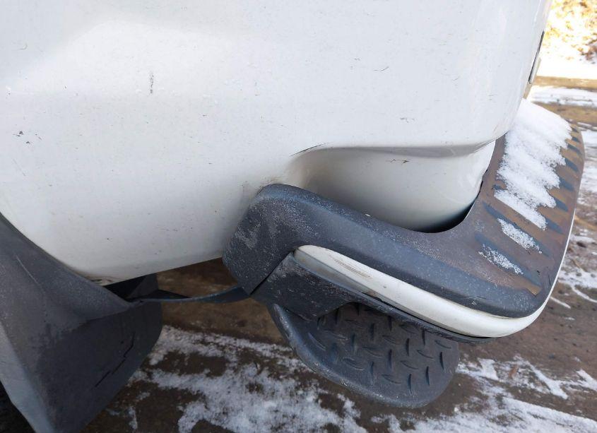 Photo 17 of 2018 Chevrolet Silverado 1500 2LT (VIN 2GCVKRECXJ1106663)