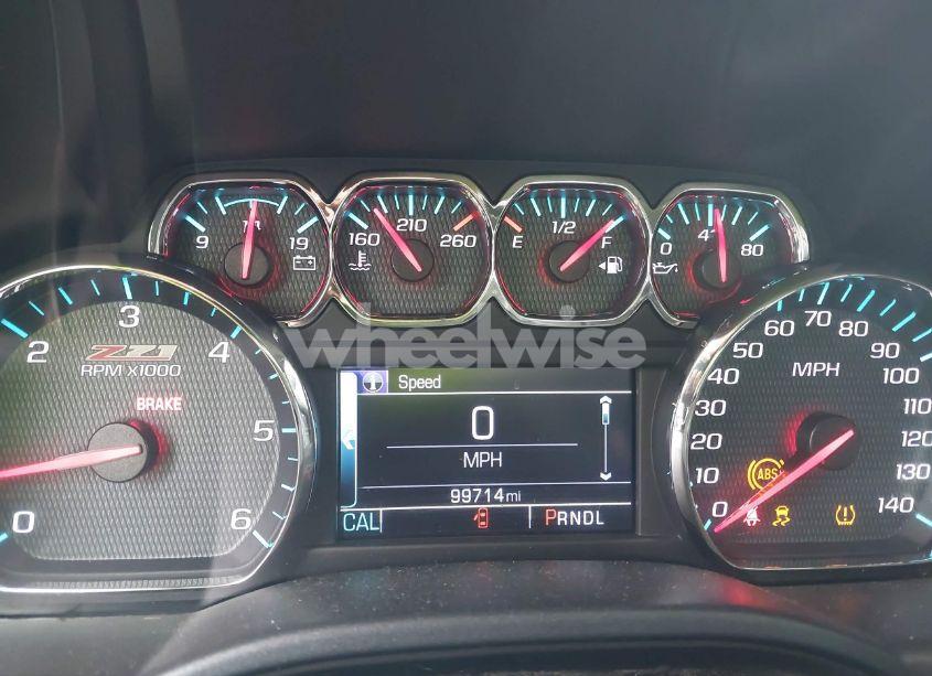 Photo 7 of 2018 Chevrolet Silverado 1500 2LT (VIN 2GCVKRECXJ1110096)