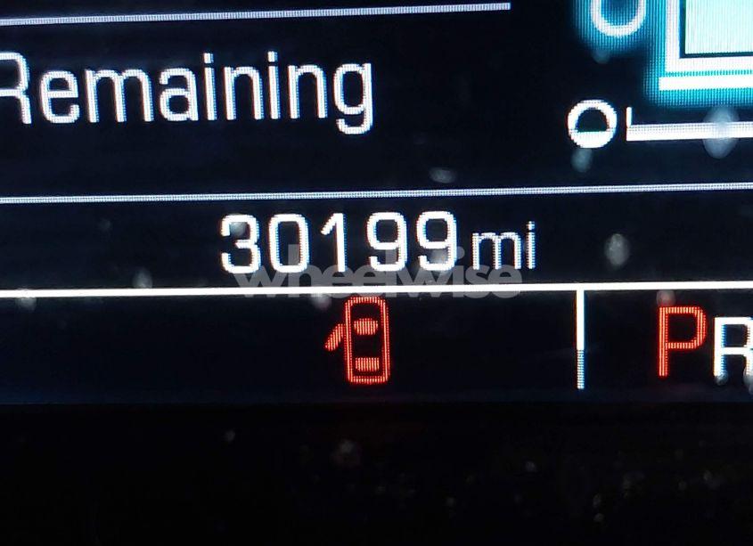 Photo 15 of 2018 Chevrolet Silverado 1500 2LT (VIN 2GCVKRECXJ1111393)