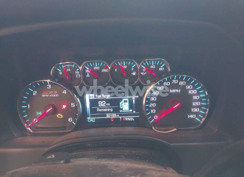 Photo 7 of 2018 Chevrolet Silverado 1500 2LT (VIN 2GCVKRECXJ1111393)