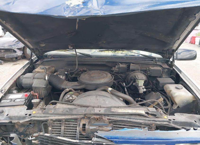 Photo 10 of 1995 Gmc Sierra C1500 (VIN 2GDEC19K5S1511276)