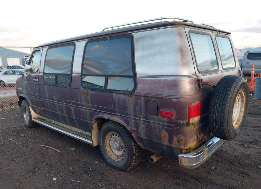 Photo 3 of 1992 Gmc Rally WAGON / VAN G2500 (VIN 2GDEG25K9N4504012)