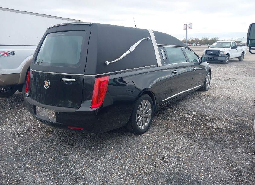 Photo 4 of 2013 Cadillac Xts B9Q COACHBUILDER HEARSE (VIN 2GEXG7U30D9500508)