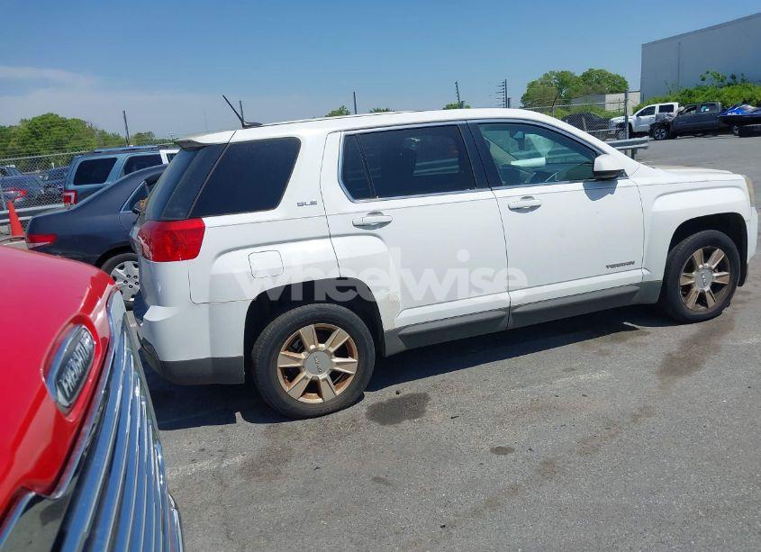 Photo 4 of 2013 Gmc Terrain SLE-1 (VIN 2GKALMEK0D6112781)