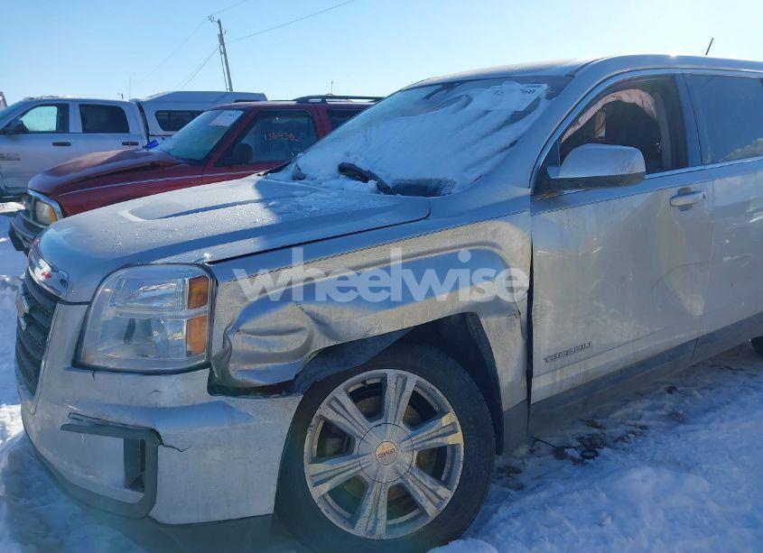 Photo 6 of 2017 Gmc Terrain (VIN 2GKALMEK2H6284235)