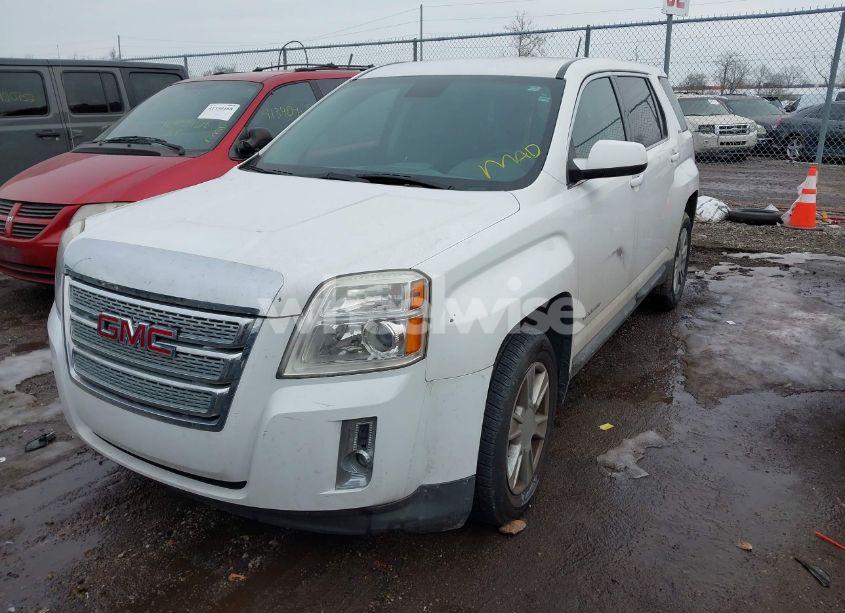 Photo 2 of 2013 Gmc Terrain SLE-1 (VIN 2GKALMEK8D6358302)