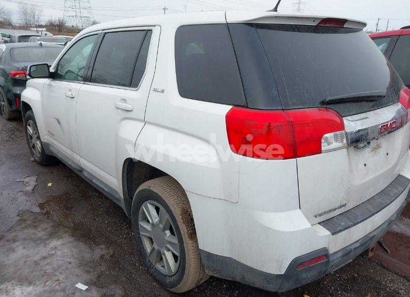 Photo 3 of 2013 Gmc Terrain SLE-1 (VIN 2GKALMEK8D6358302)
