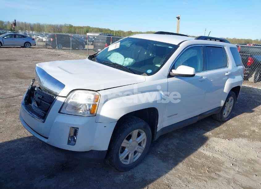 Photo 2 of 2014 Gmc Terrain SLE-2 (VIN 2GKALREK2E6240535)