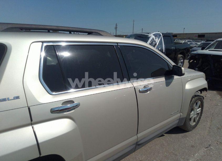 Photo 4 of 2014 Gmc Terrain SLE-2 (VIN 2GKALREK2E6298404)