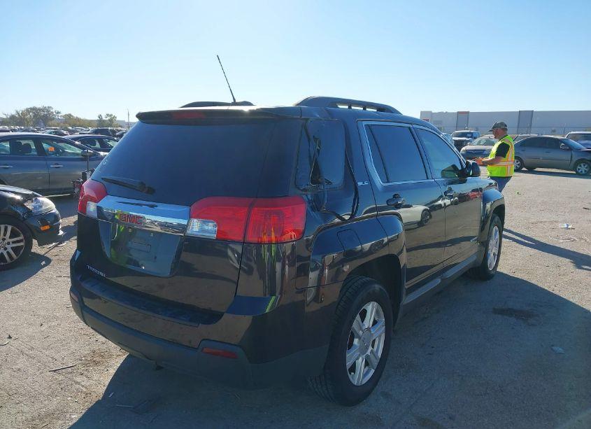 Photo 4 of 2015 Gmc Terrain SLE-2 (VIN 2GKALREK4F6372777)