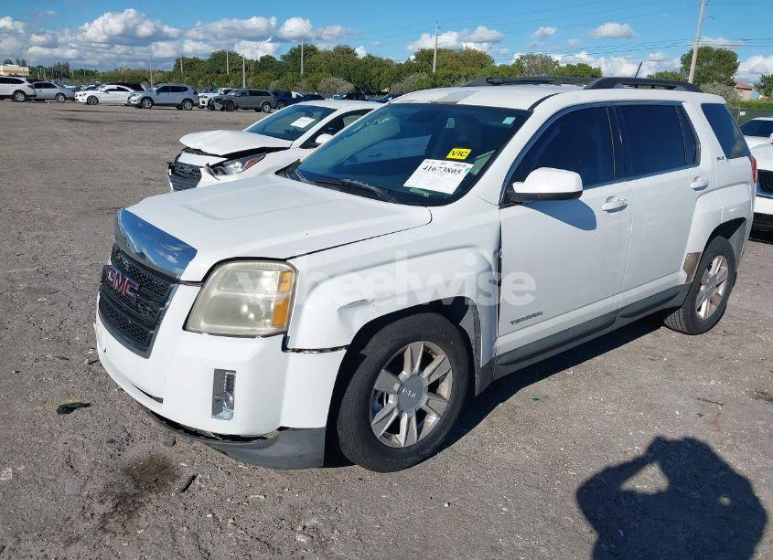 Photo 2 of 2013 Gmc Terrain SLE-2 (VIN 2GKALSEKXD6161331)