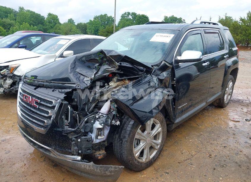 Photo 2 of 2017 Gmc Terrain SLT (VIN 2GKFLPE30H6104752)