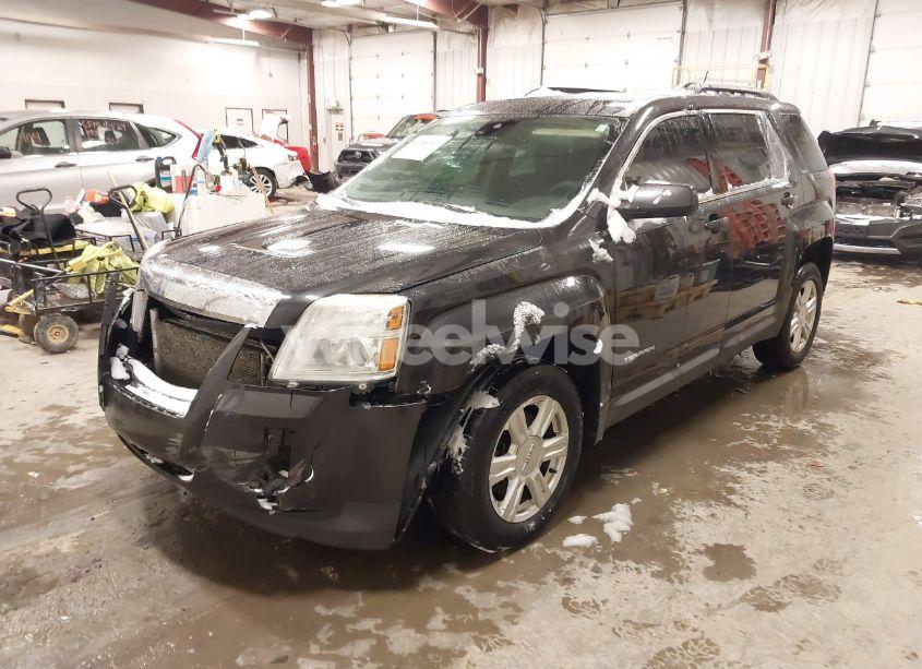 Photo 2 of 2015 Gmc Terrain SLE-2 (VIN 2GKFLRE3XF6193772)