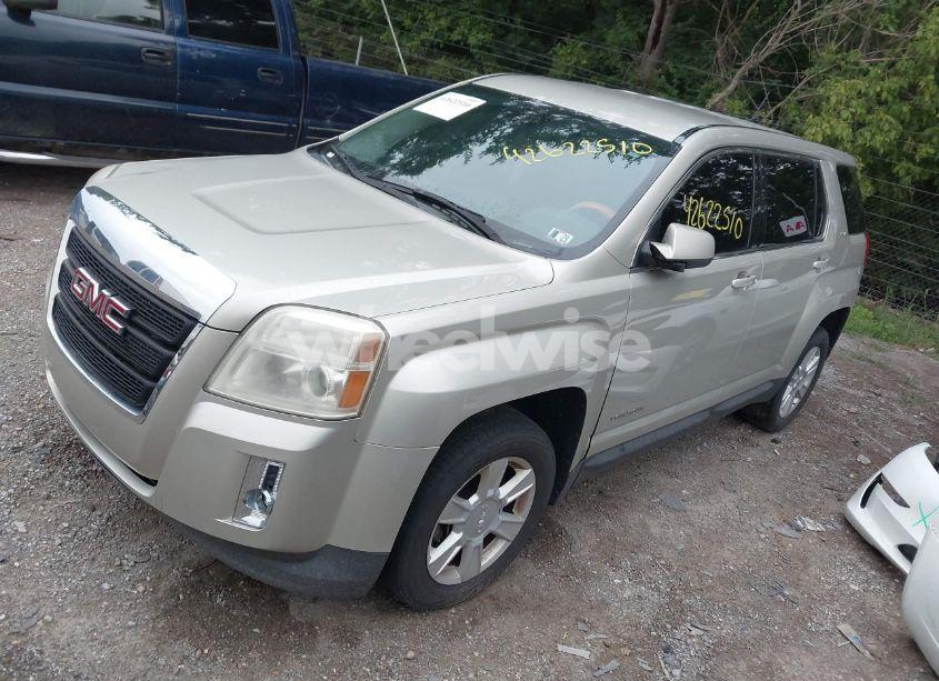 Photo 2 of 2013 Gmc Terrain SLE-1 (VIN 2GKFLREK0D6334207)