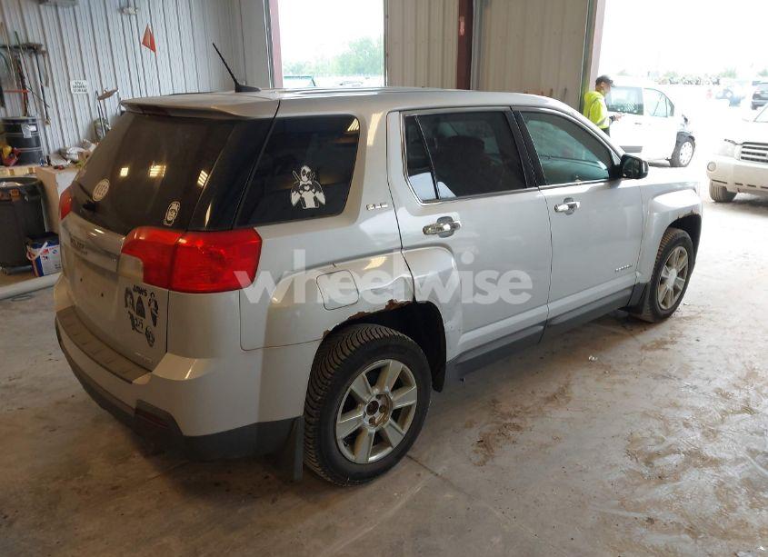 Photo 4 of 2013 Gmc Terrain SLE-1 (VIN 2GKFLREK5D6173952)