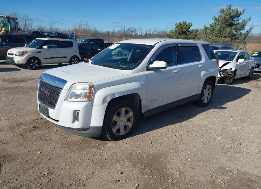 Photo 2 of 2013 Gmc Terrain SLE-1 (VIN 2GKFLREK7D6101702)