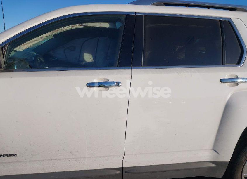 Photo 15 of 2015 Gmc Terrain SLT-2 (VIN 2GKFLTE38F6189412)