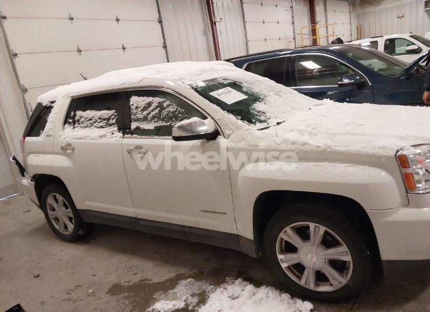 Photo 13 of 2017 Gmc Terrain SLT (VIN 2GKFLUE36H6200710)