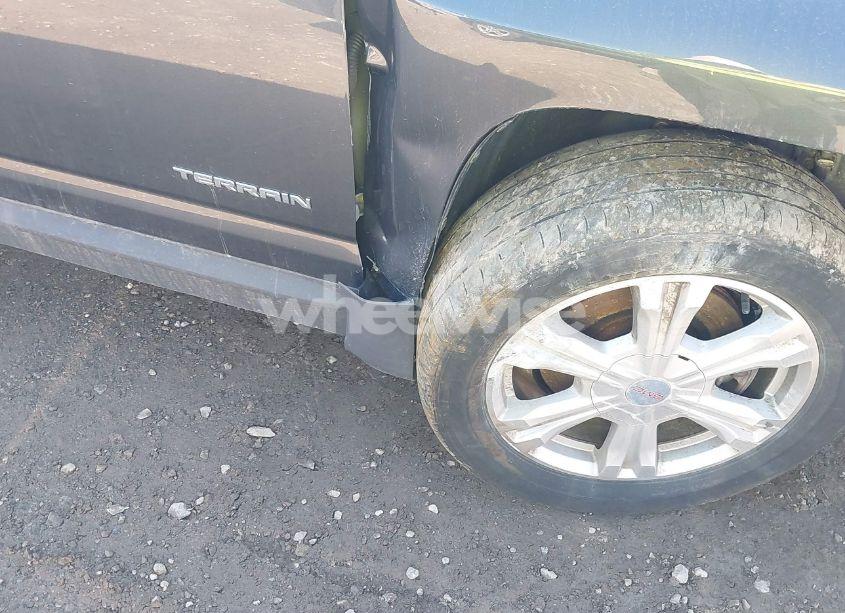 Photo 6 of 2017 Gmc Terrain SLT (VIN 2GKFLUE39H6207621)