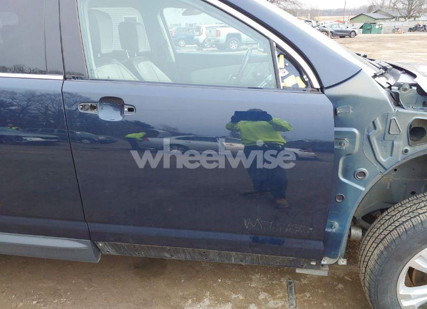 Photo 20 of 2017 Gmc Terrain SLT (VIN 2GKFLUEK8H6282785)