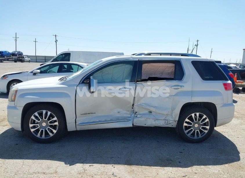 Photo 15 of 2017 Gmc Terrain DENALI (VIN 2GKFLVE30H6204273)