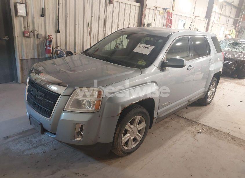 Photo 2 of 2014 Gmc Terrain SLE-1 (VIN 2GKFLVEK6E6357923)